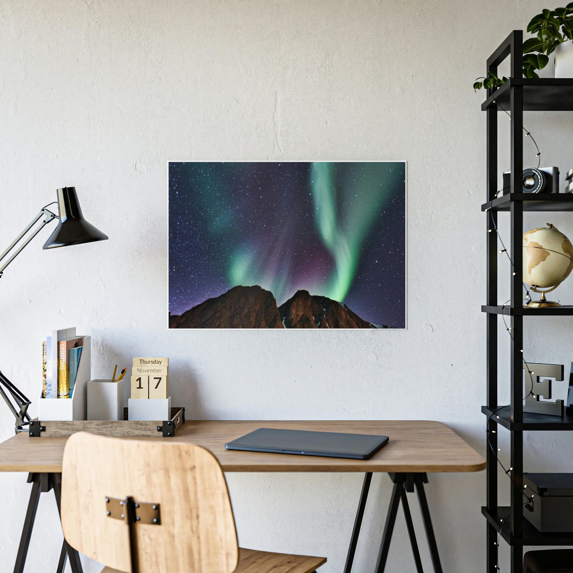 Aurora Borealis Aurora Borealis Enchantment: A Spellbinding Scene of Color